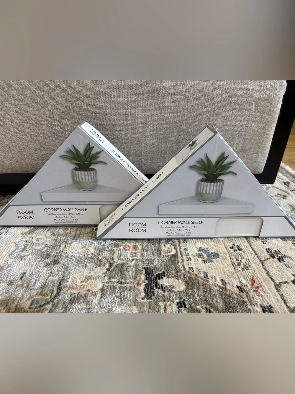 2 Corner Wall Shevlves in White